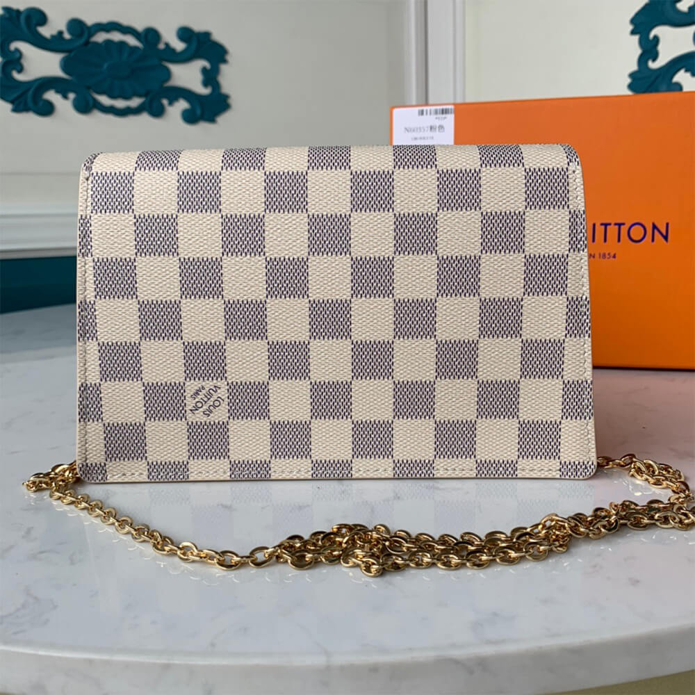 l**is V*t*n croisette chain wallet
