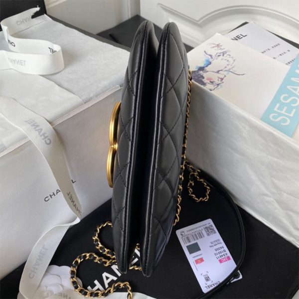 Ch*el baguette bag