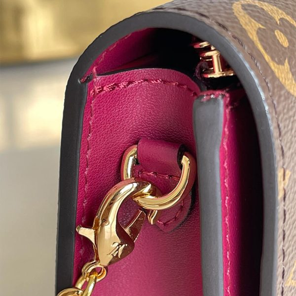 l**is V*t*n flore chain wallet