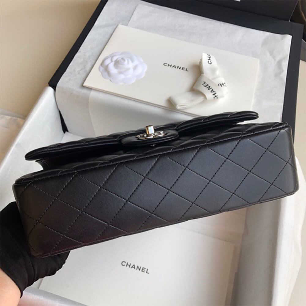 Ch*el medium classic flap